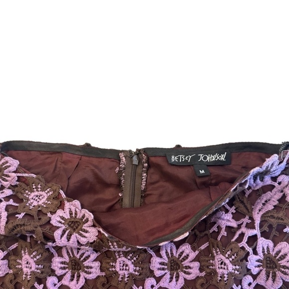 Betsey Johnson 💝 Rare VINTAGE Crochet Lace floral skirt size M - Picture 3 of 10